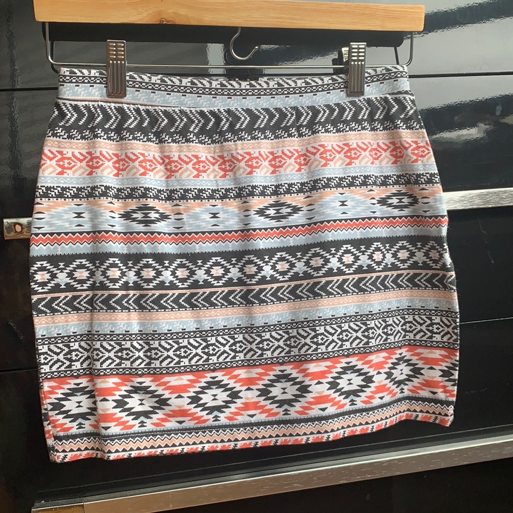 Vera Moda Patterned Mini Skirt